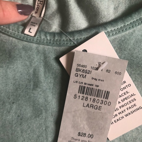 Spandex work out top! New - Picture 2 of 4